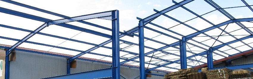 Charpente pour l’agrandissement d’un bâtiment commercial